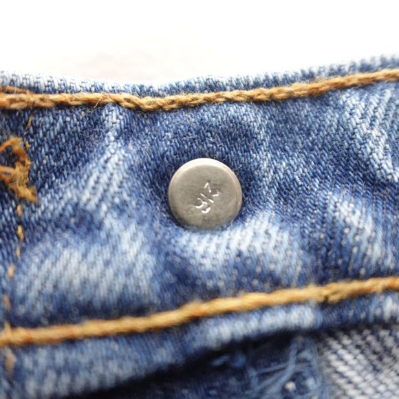 Vintage Levi's 501 Mom Jeans Women's 26x32 High Waist Tapered Leg 90s - Picture 8 of 14